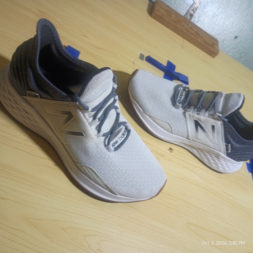 New Balance Fresh Foam Roam, Women Size 9 White Grey Athletic Running Sneaker